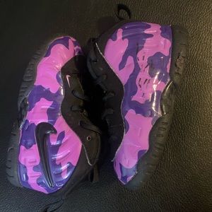 Nike Lil’Posites Purple Camo Size 6C